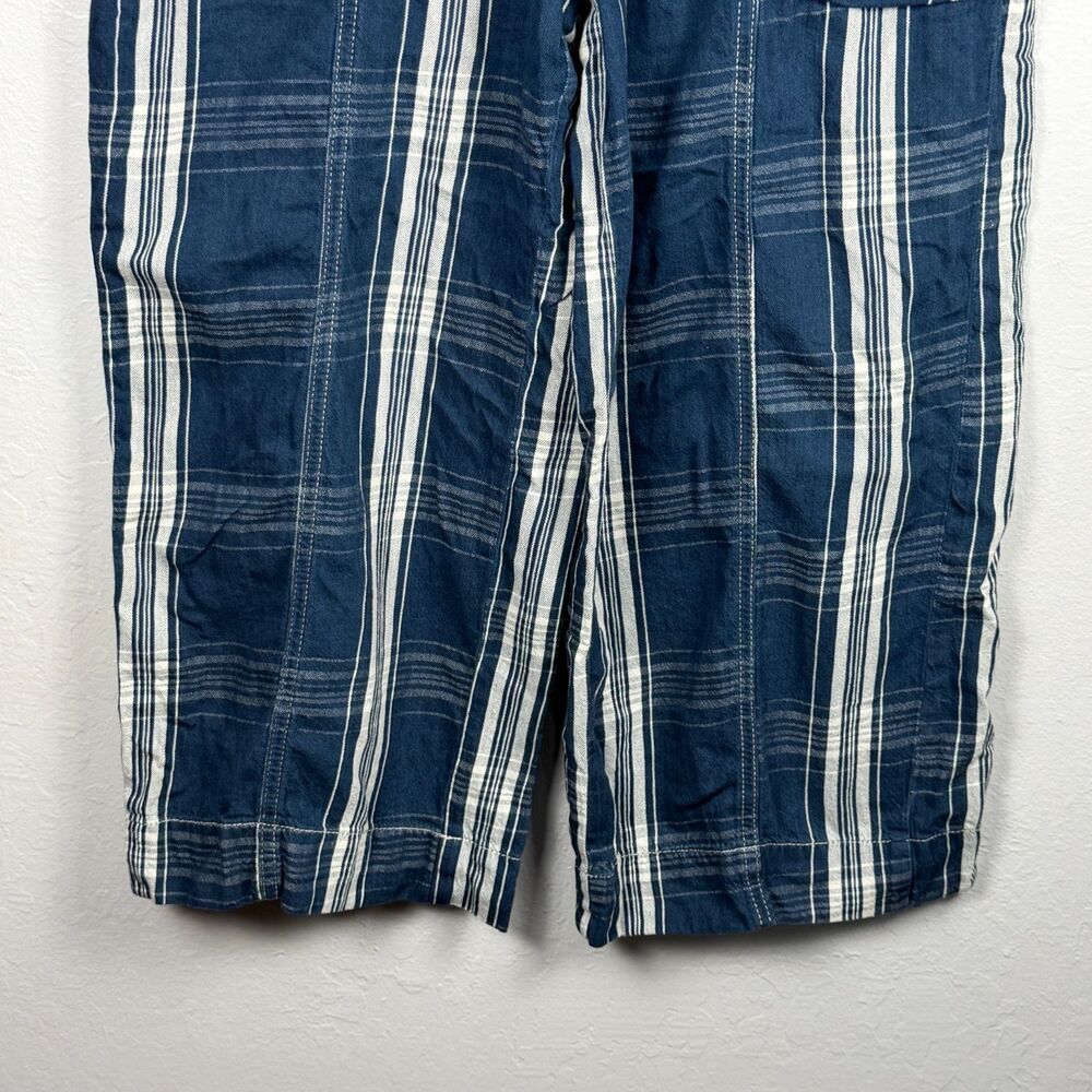 We The Free by Free People Plaid Wide Leg Cargo Capri Pants Women's 30 Blue - Picture 9 of 9